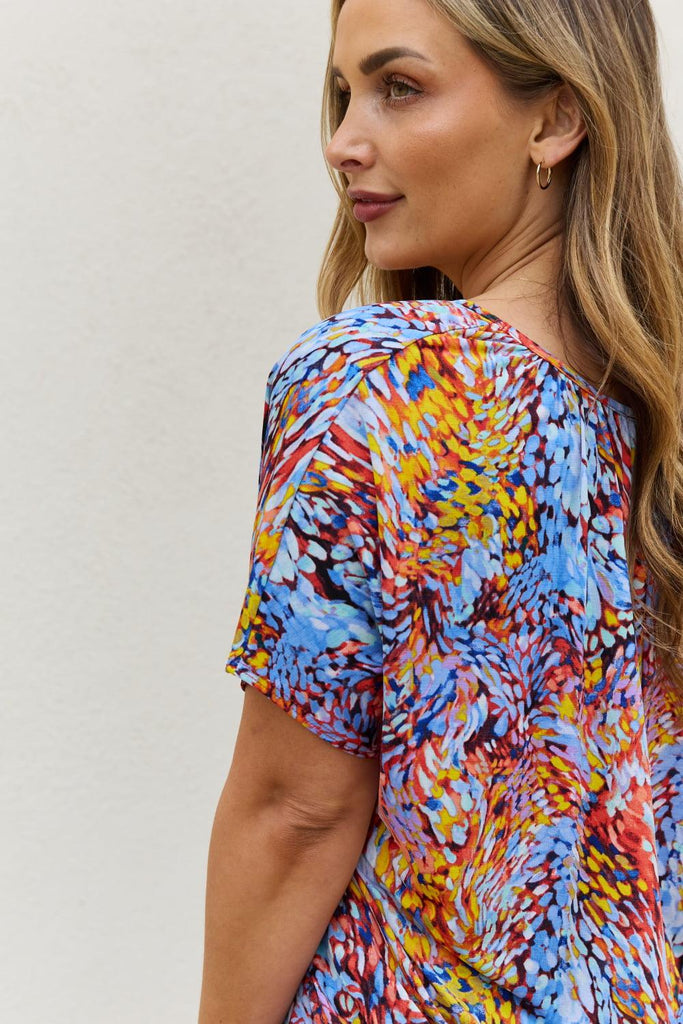 Be Stage Full Size Printed Dolman Flowy Top (Online Only) - Made by Trendsi , available in Be Stage, blouse, colorful, curvy, exclusive, June, online, Plus size, Ship from USA, short sleeves, Tops , located in Panama City, FL.